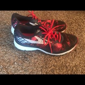 Women's Brooks Running Shoes Size 10