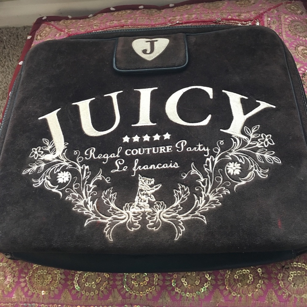 Juicy Couture Laptop Sleeve (Black)