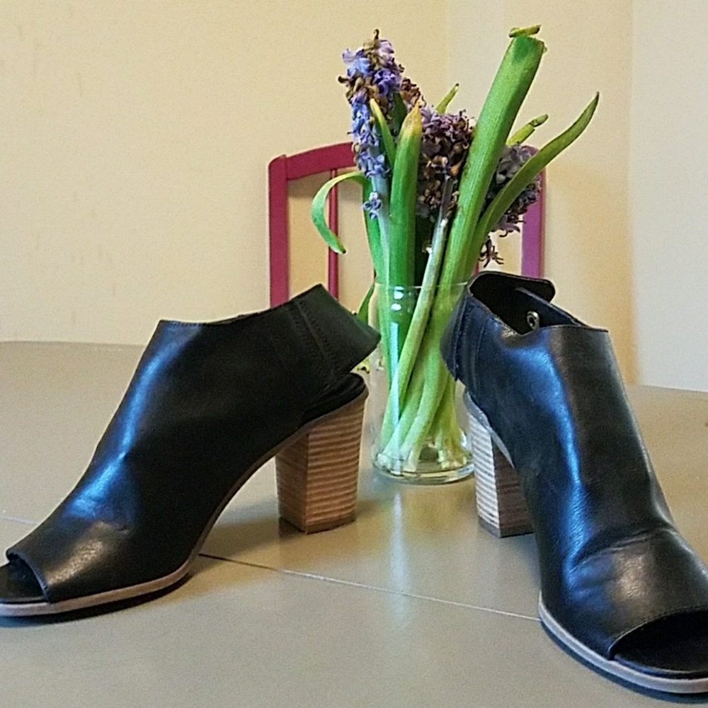 Black open toed heels