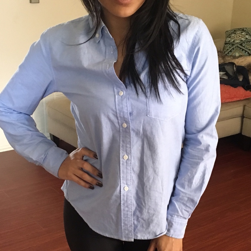 UNIQLO Button Top