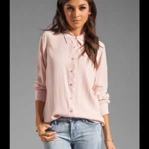 Equipment scallop silk blouse