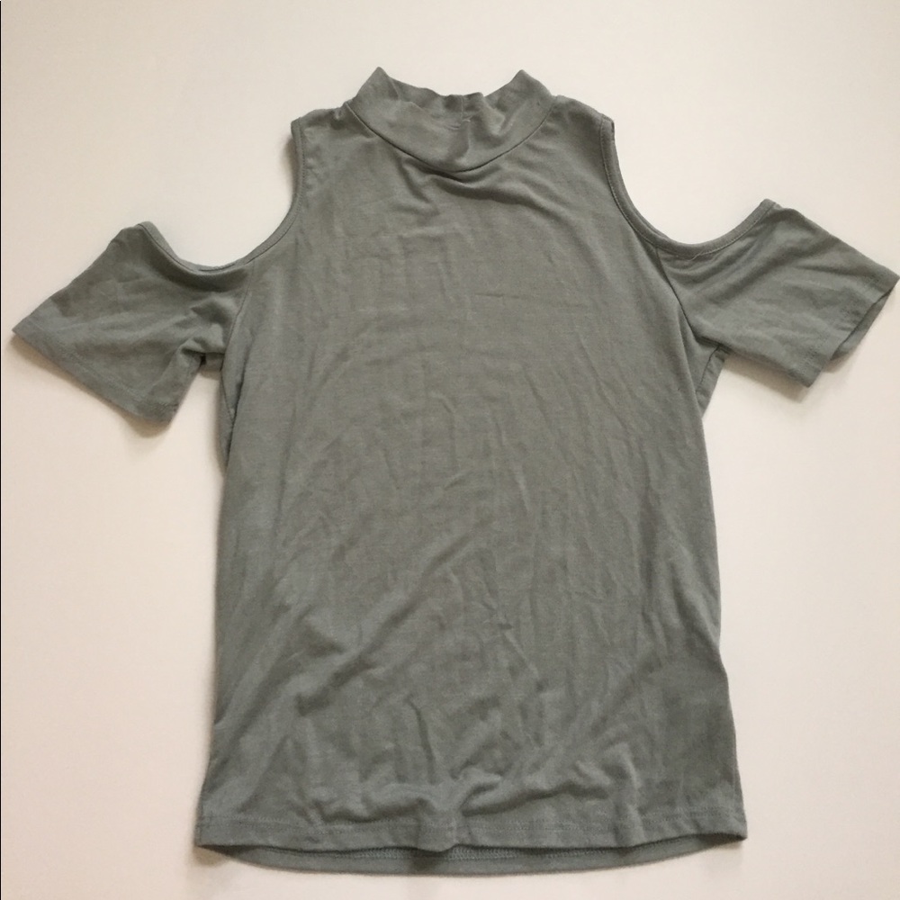 Cut out shirt sleeve mock turtle neck NEVER WORN