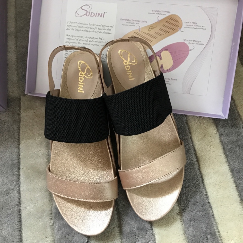Sandals 👣 - Picture 7 of 9
