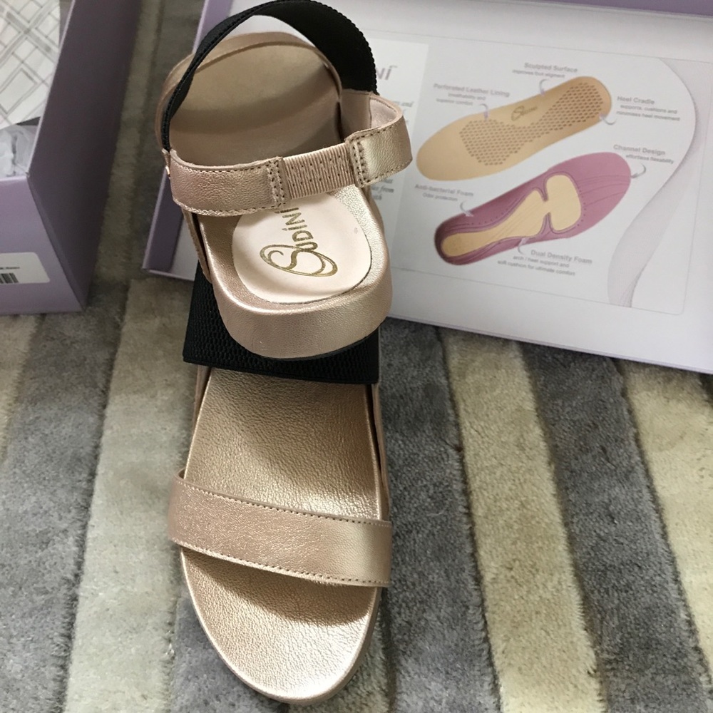 Sandals 👣 - Picture 8 of 9