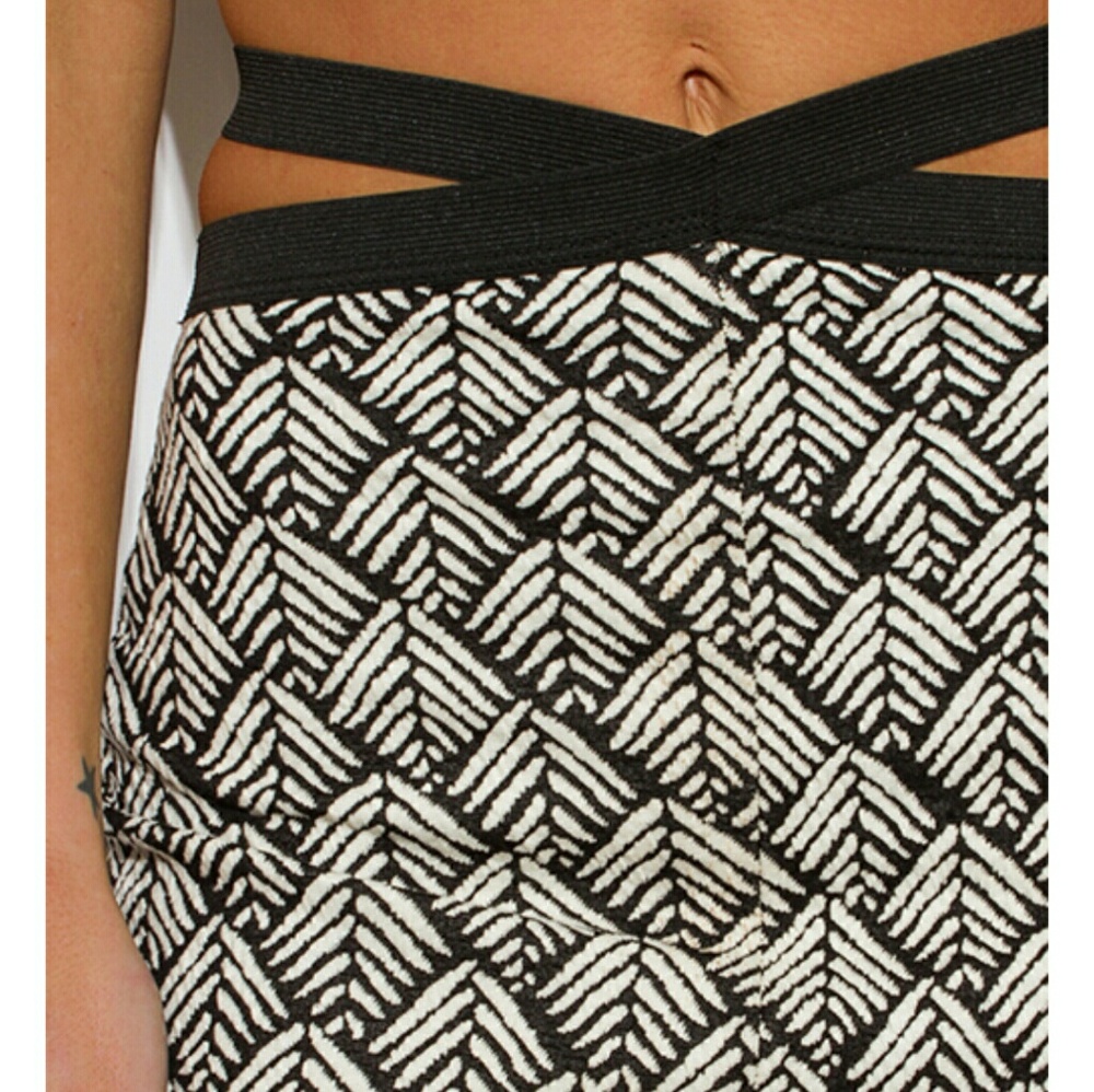 Strappy skirt - Picture 3 of 4