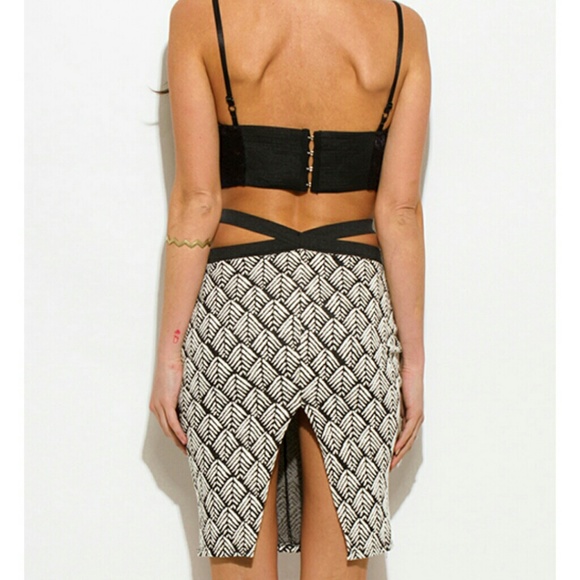 Strappy skirt - Picture 2 of 4