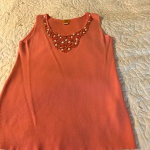 Ribbed tank top with beaded collar