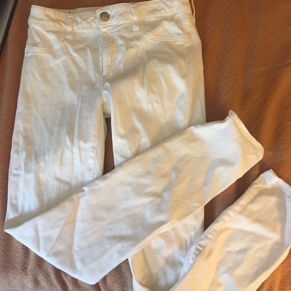 American eagle white jeans