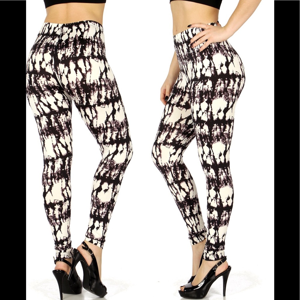 REDUCED PRICE! Unique Print Leggings.