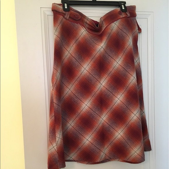 H&M Dresses & Skirts - ❌SOLD❌Orange plaid skirt