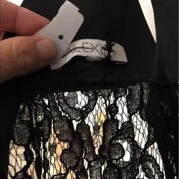 SALE!! Alexis Oscar Black Ruffle Lace Jumpsuit XS - Picture 7 of 8