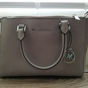 Michael Kors Selma satchel