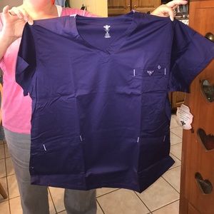 Med couture scrubs top BRAND NEW WITH TAGS