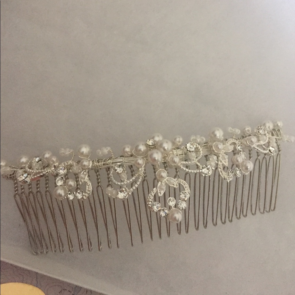 Headpiece - Picture 2 of 3