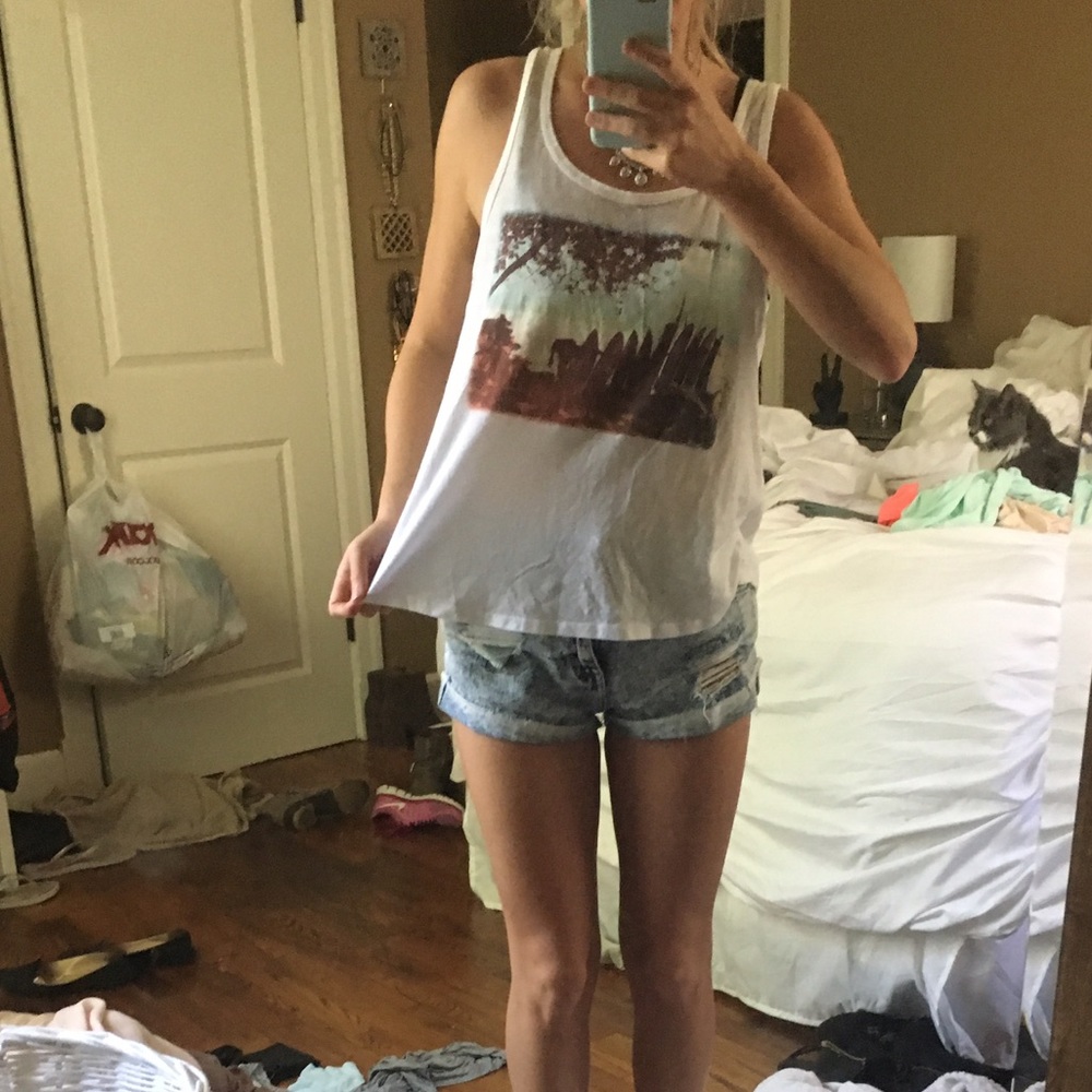 2 billabong summer tank tops