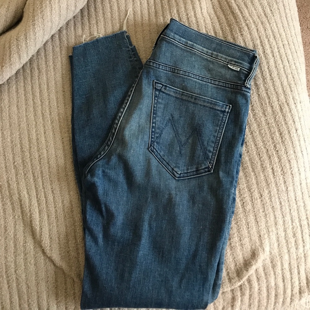Cropped high low Mother jeans!