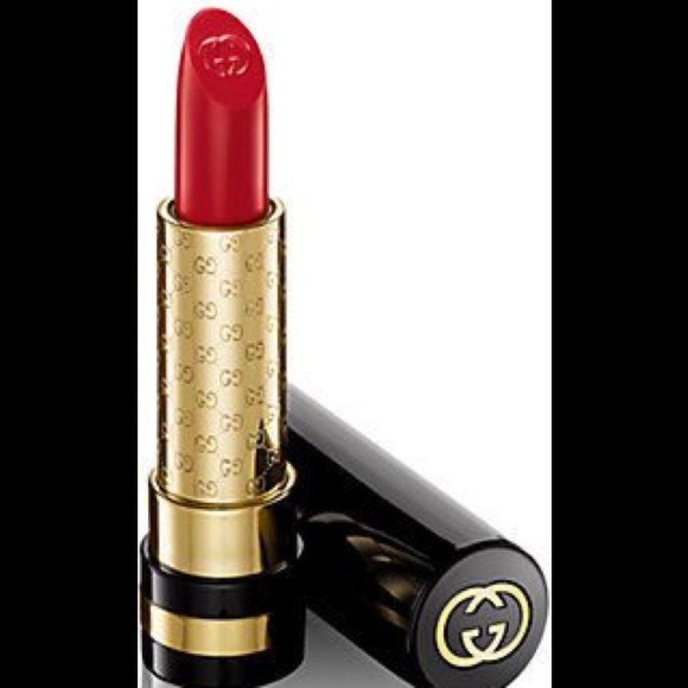 Gucci lip luxurious moisture rich lipstick