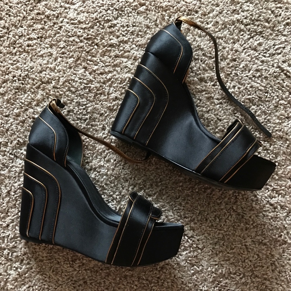 Tory burch wedges