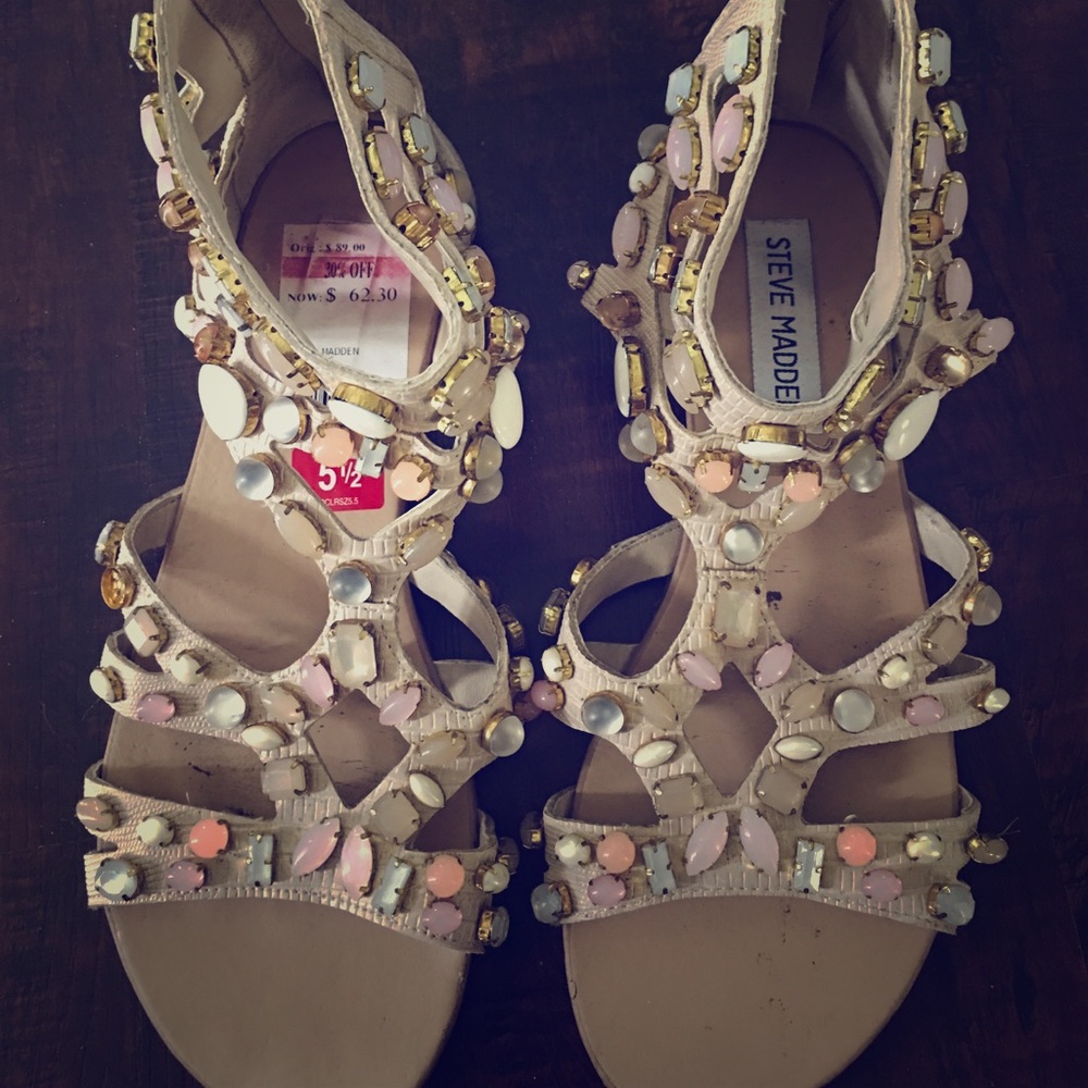 Super cute Steve Madden  gem sandals