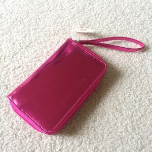 Victoria Secret's wallet