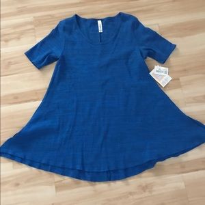 NWT Lularoe Perfect Tee