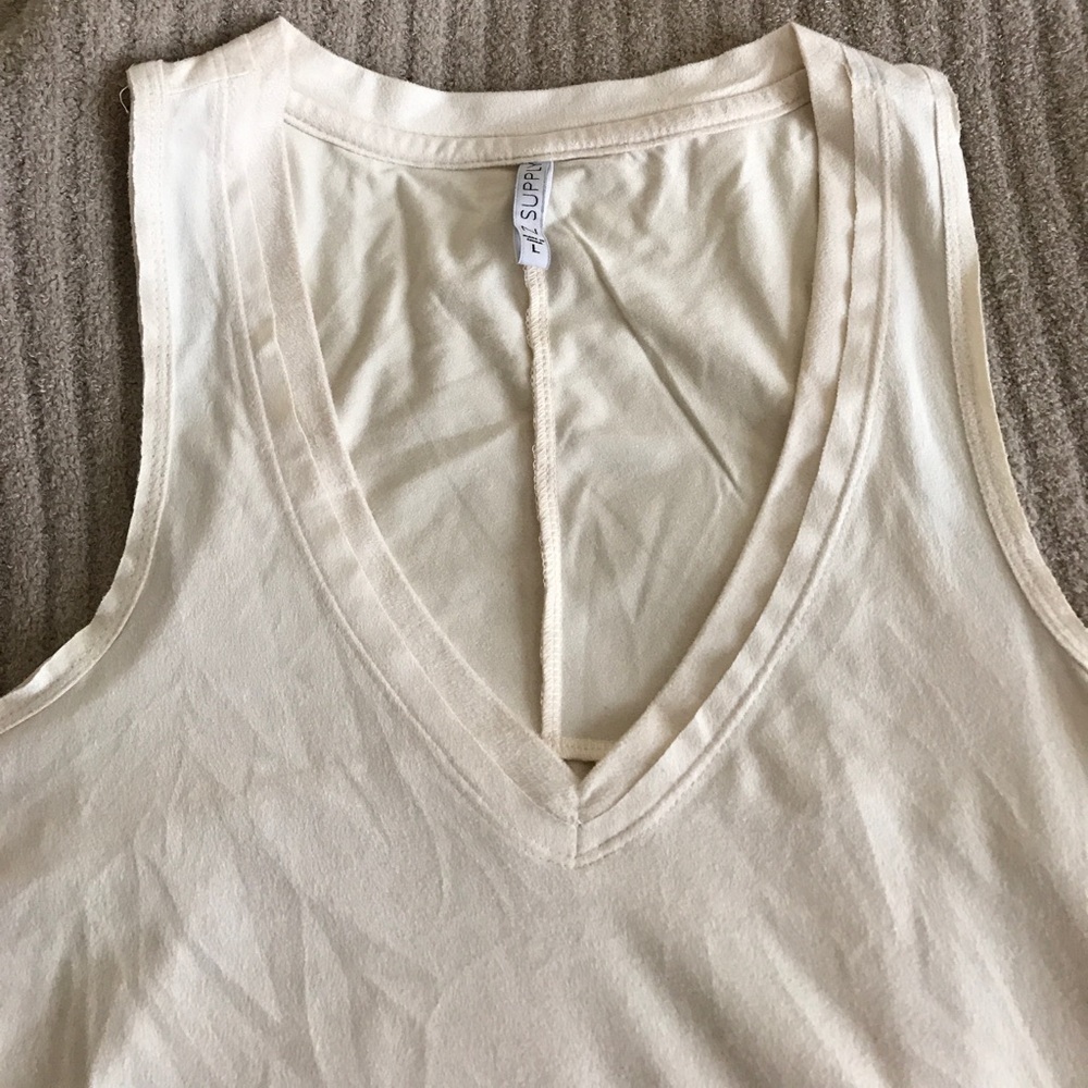 Suede Cream Z Supply V neck top!