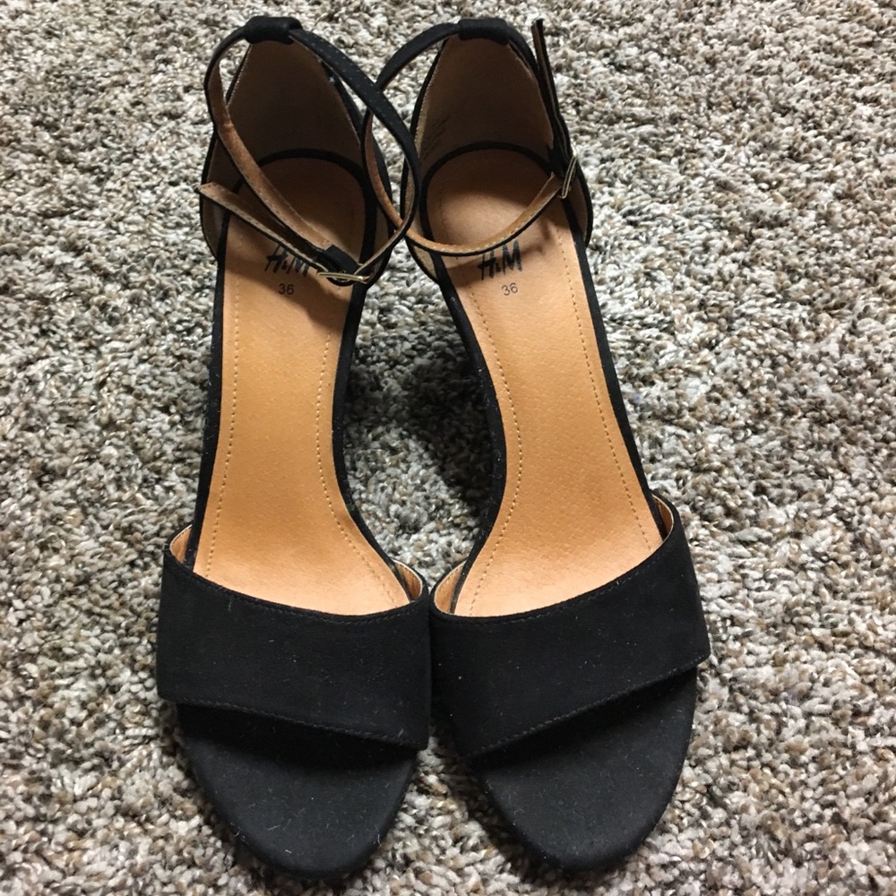 💎Black H&M Wedged Heels💎