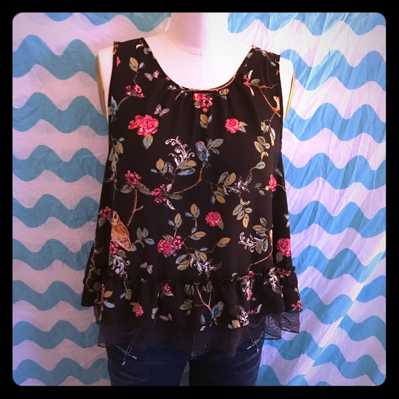 LC Lauren Conrad Tops - Button Back Floral Lace Snow White Tank Disney XL