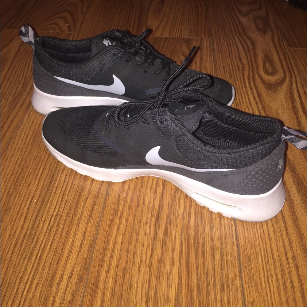 Nike Air Max Thea Women's 7.5