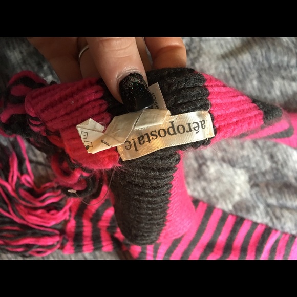 Aeropostale Knitted Scarf - Picture 2 of 3