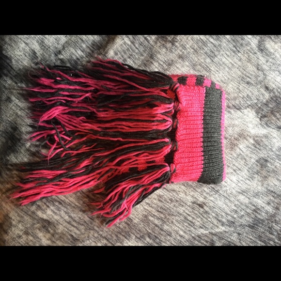 Aeropostale Knitted Scarf - Picture 3 of 3