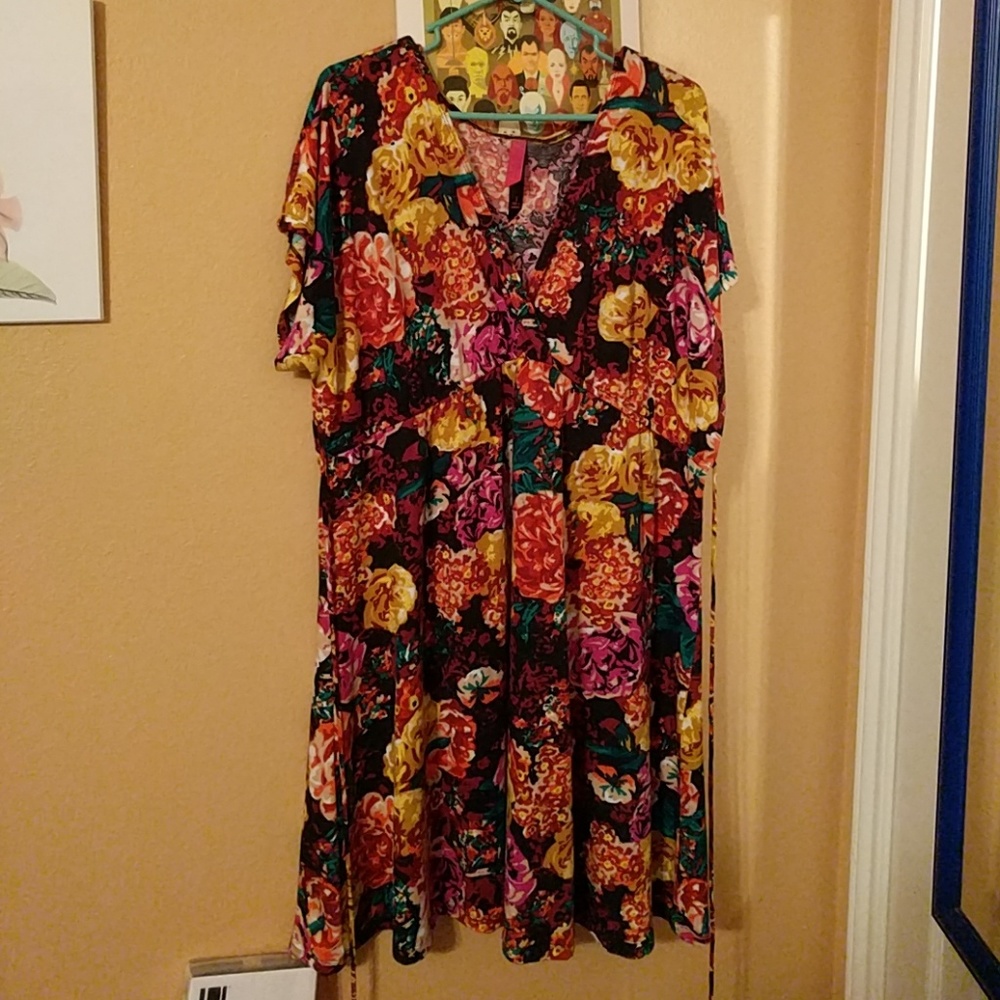 Stretchy floral dress