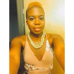 Meet your Posher, Kelli