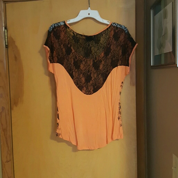 Top - Picture 2 of 2