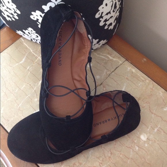 Lucky Brand Shoes - Lucky brand shoes flats slip on leather size 9.5