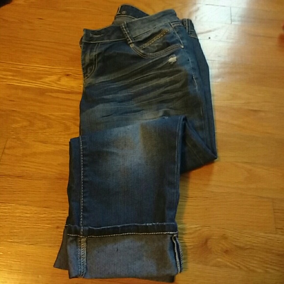 Jean Capri - Picture 3 of 3