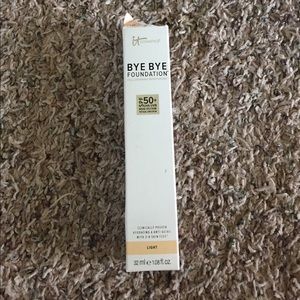 It cosmetics bye bye foundation!