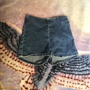 Cute high waisted shorts