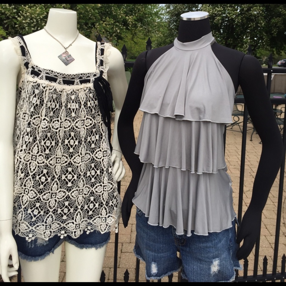 M L  Ruffles gray turtleneck top w tie back neck - Picture 7 of 7