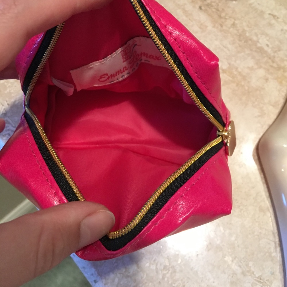 Small lip pouch - Picture 2 of 3