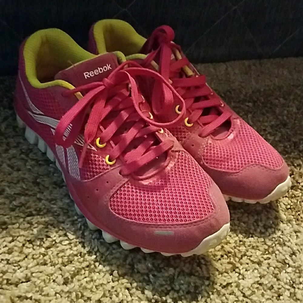 🛇❌SOLD!❌🚫 Reebok Running Sneakers