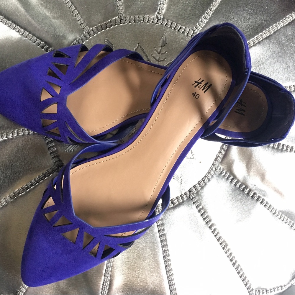 Flats with cut out detail