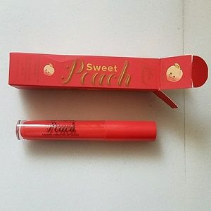 Too Faced Tickle Me Peach Creamy Peach Lippie