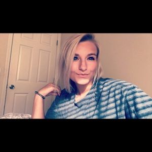 Meet your Posher, Abby