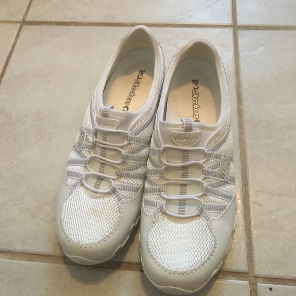New white sketchers