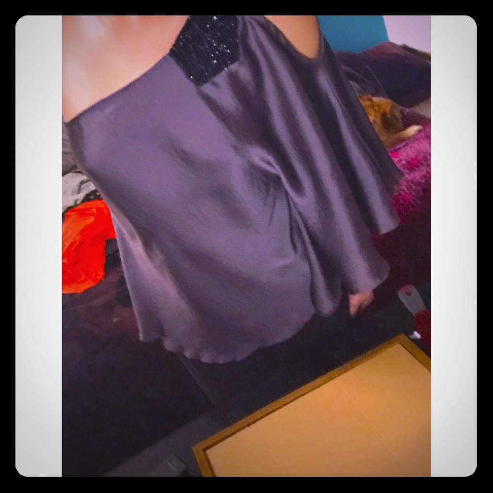 Guess beautiful sliver blouse w/ beaded shoulder