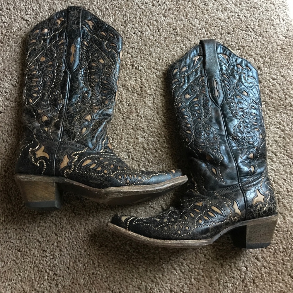 Butterfly inlay cutout corral boots