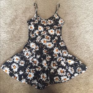 Sunflower romper 🌻