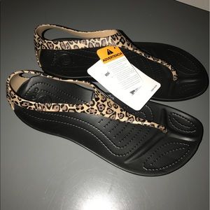 Crocs flip flops sandals new