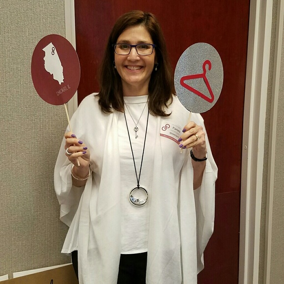 Chicago Poshers - Posh N Sip June 23, 2017 - Picture 2 of 7